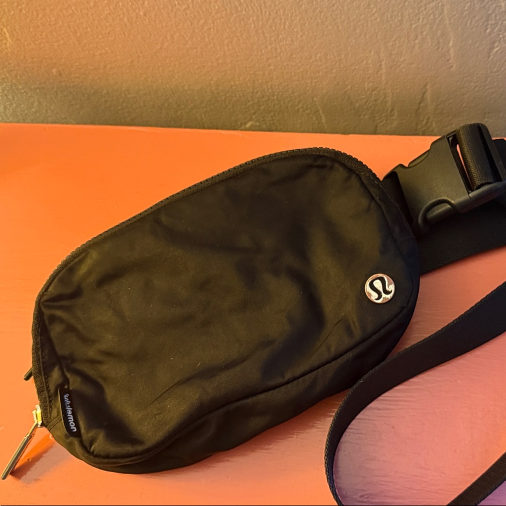 Lululemon Black Belt Bag